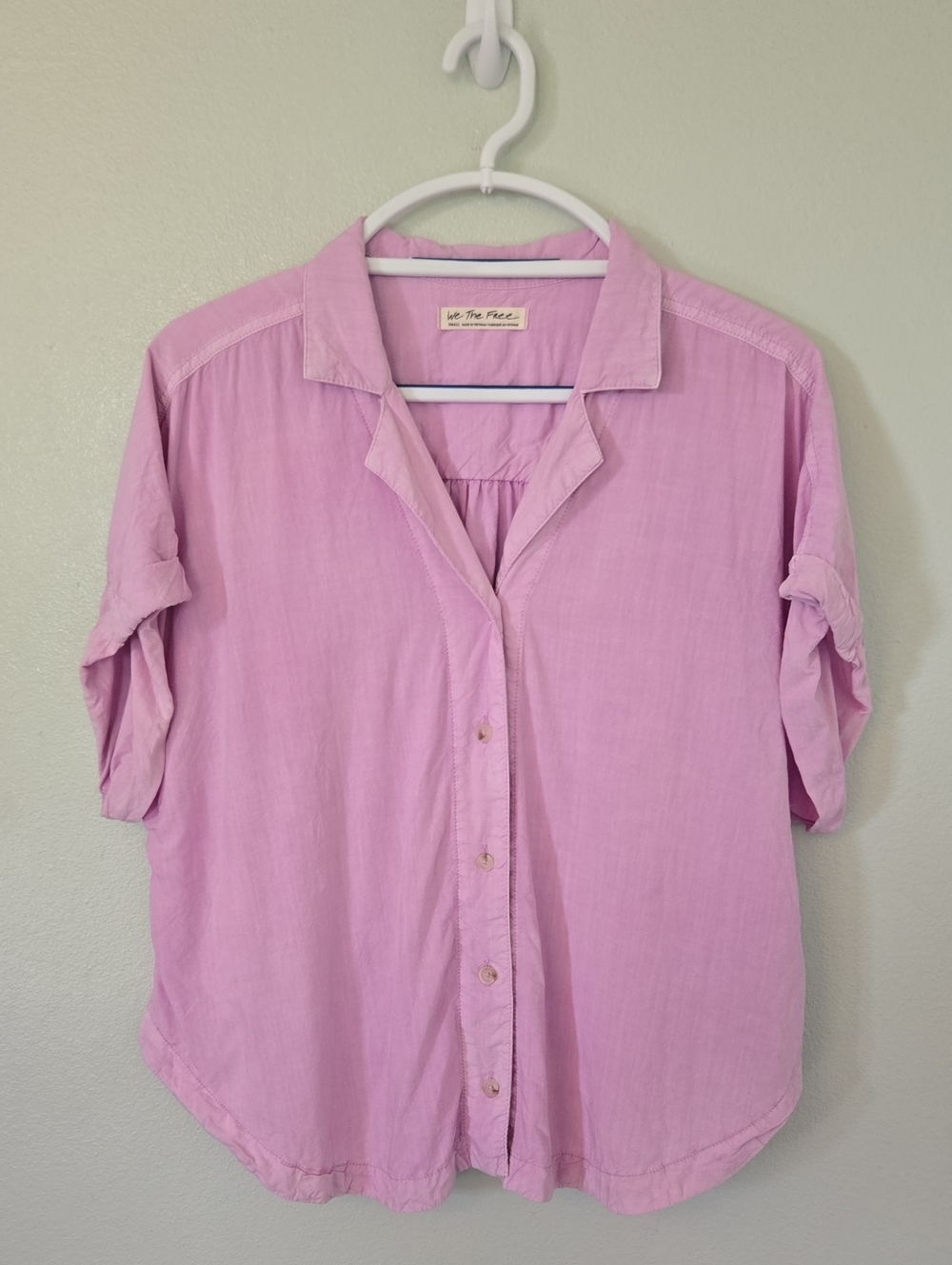 We The Free | Lilac Short Sleeve Button Top Size Small
